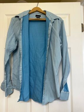 Zara Light Blue Men's Casual Button-Down Shirt